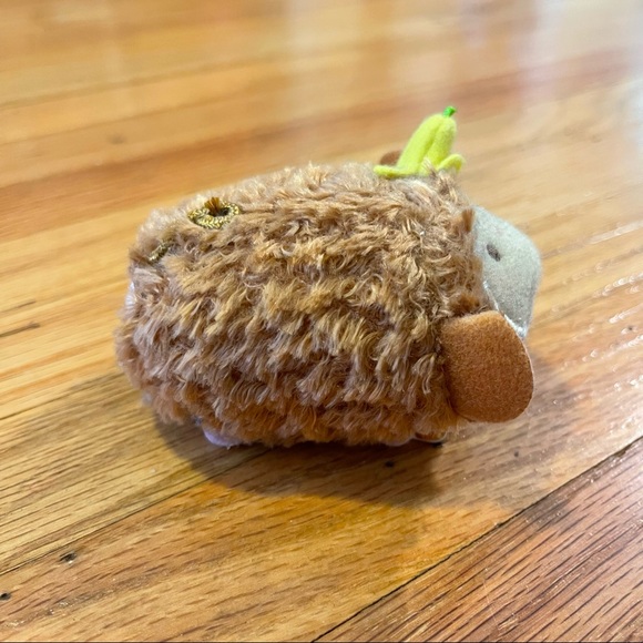 BNWT Disney Tsum Tsum Piglet in Monkey Costume - Picture 3 of 7